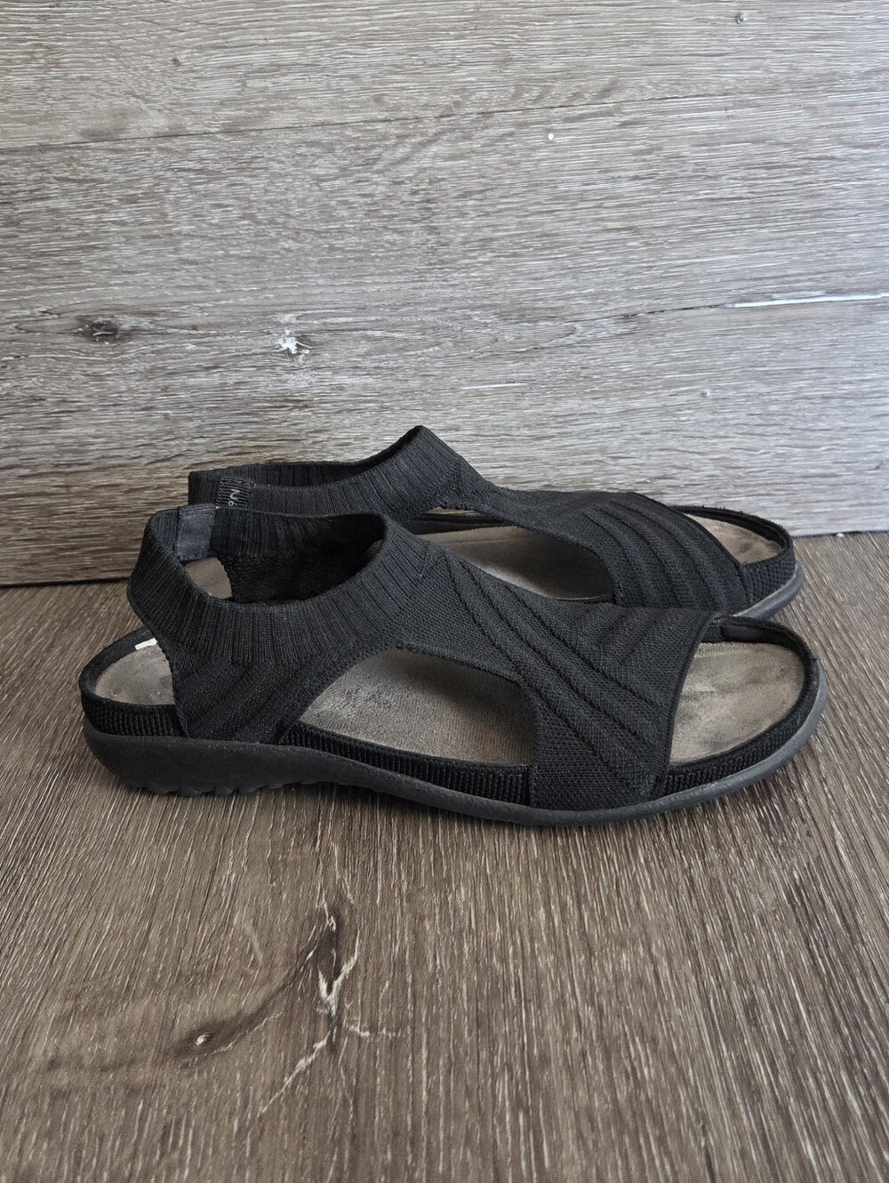Naot Kawhia Backstrap Sandals Sz 37